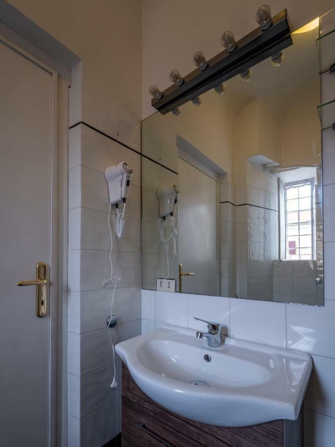Bed and Breakfast Principe Amedeo Rzym Zewnętrze zdjęcie